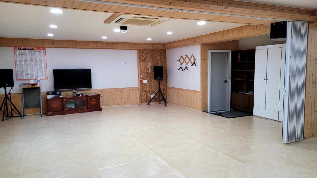 Rg Pension Hadong Екстер'єр фото